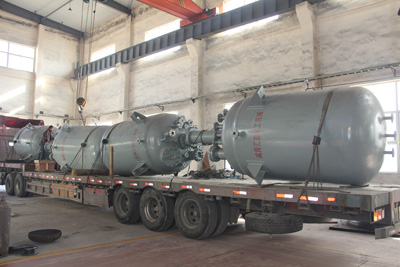 江西8臺FCH5000/3.47專門生產異辛酸的高壓反應釜設備